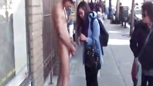 Udviste aktivitet og kneppede en pige porno seks live bagfra i køkkenet.