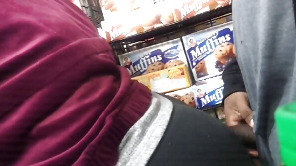 En sort pik svæver i kusse på en dejlig www seks xxx hvid dame.