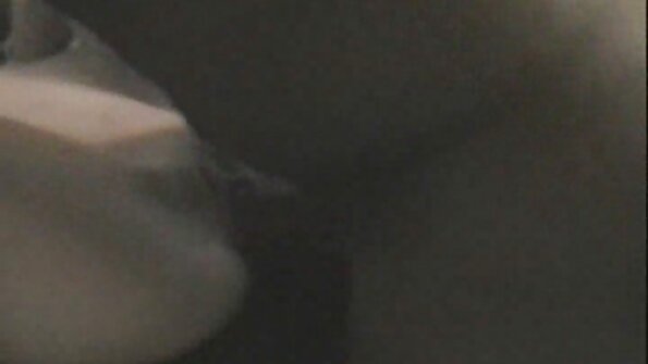 Blonde kvinde giver flittigt blowjob til sin favorit. seks vidio xxx