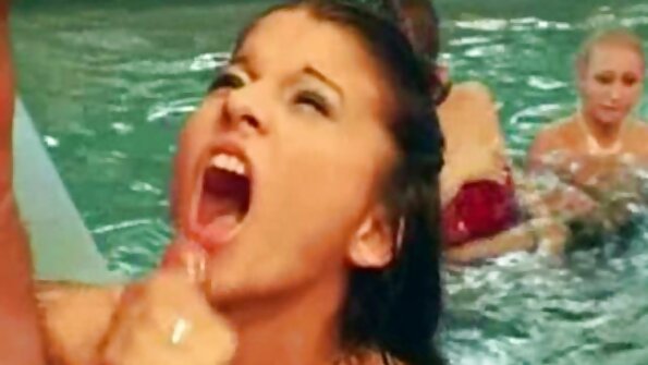 Attraktiv film sex xxx porno nabo pige er givet i fisse.