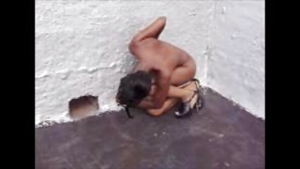 Hurtigt full sex porno og lidenskabeligt otchpokal promiskuøs pige.