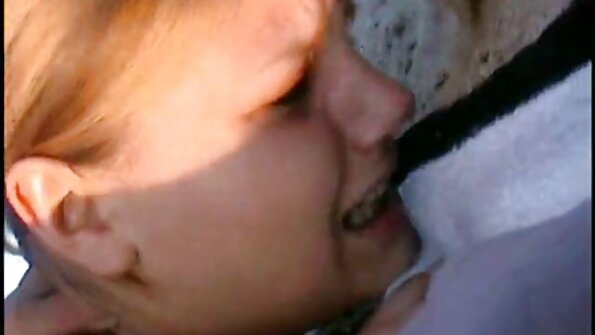 Hot babe med stor røv har det film erotik porno sjovt med sin udkårne.