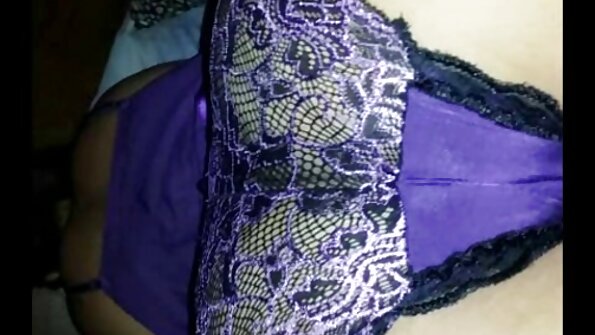 De unge blev forbundet med en varm fucking pornno sex på en massage.