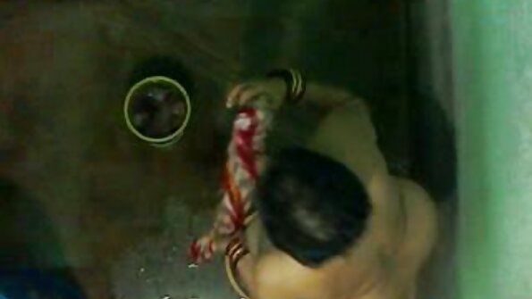 Milaha gnider sin ret tube seks fisse i stedet for at have sex med sin elsker.